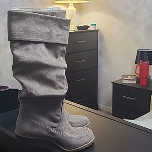 3" Heeled Slouch Bass Eden style Boots- NWOT